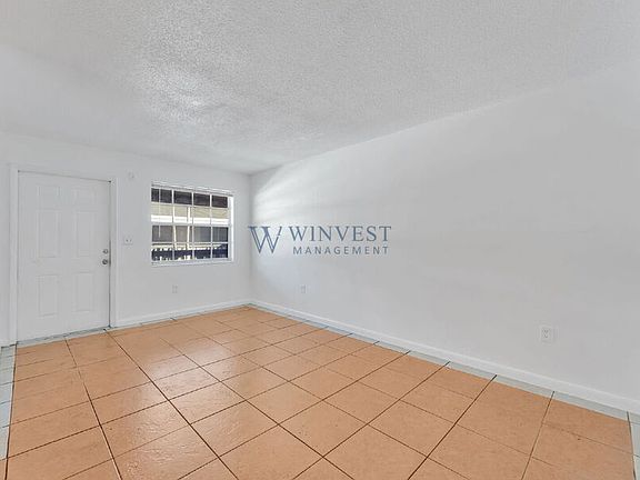 4th image of 447 NE 125th St #21