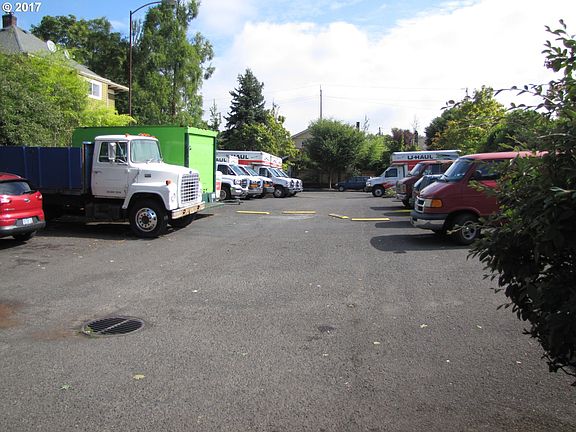 5th image of 105 N Killingsworth St