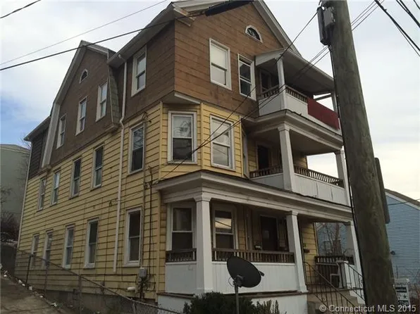 32 Howard St, Waterbury, CT 06705