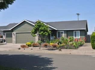 1772 Iron Horse Rd, Eugene, OR 97402