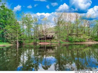 17 Forestview Ct, Belleville, IL