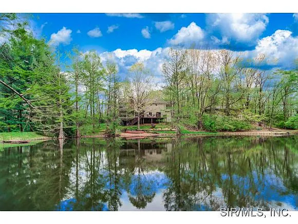 17 Forestview Ct photo 1