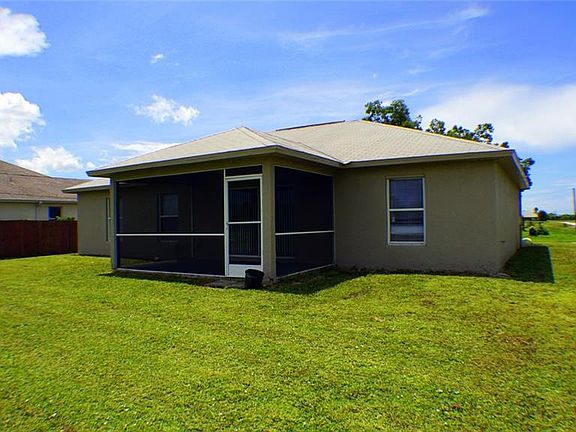 2nd image of 2623 NE 21st Ct