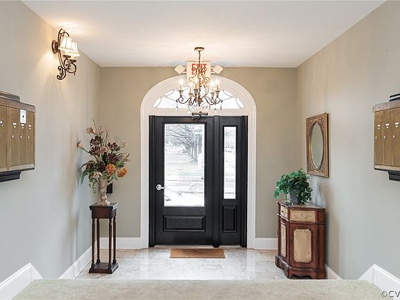 4th image of 4524 Grove Ave #10