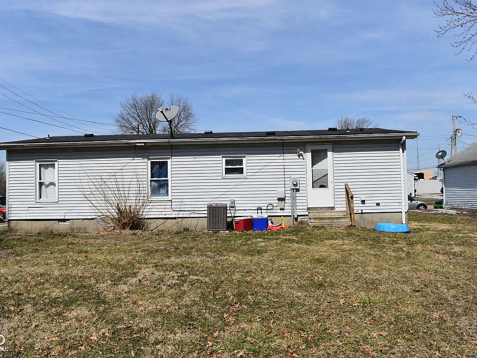 2nd image of 327 W Forsythe St
