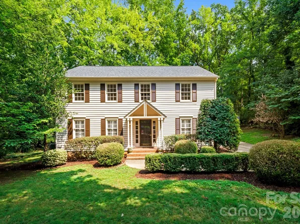 5901 Grosner Pl, Charlotte, NC 28211