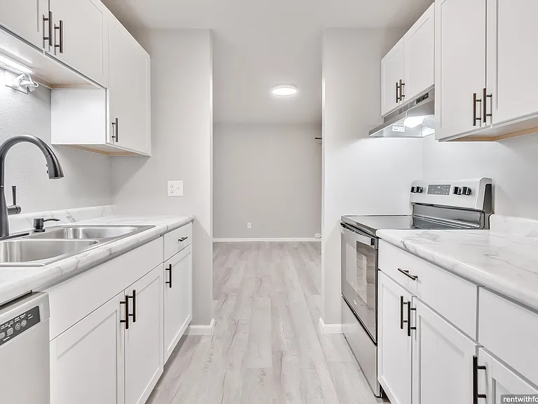 The Edge Community - 100 W. Walnut St. — Photo 24