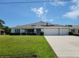 204 Trafalgar Pkwy, Cape Coral, FL 33991