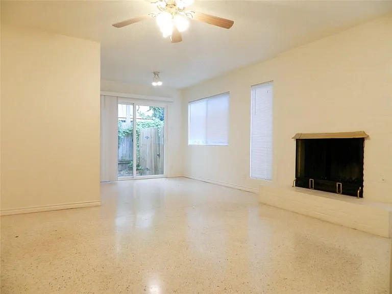 3713 Meredith St — Photo 12