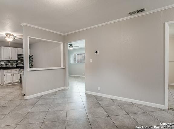 5th image of 4325 Summer Sun Ln