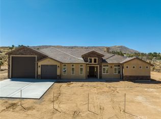 22525 Poppy Rd, Apple Valley, CA 92308