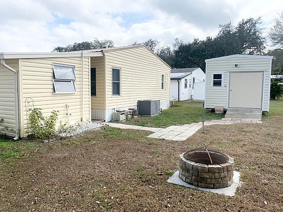 3rd image of 4833 Sandpiper Ln