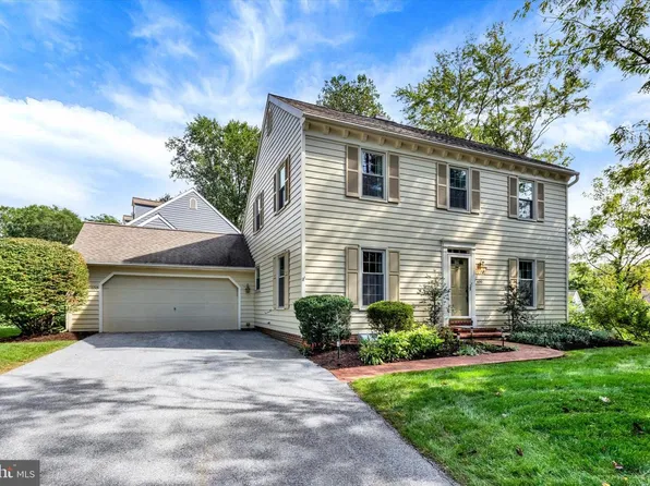 400 Cranberry Ln #400, West Chester, PA 19380