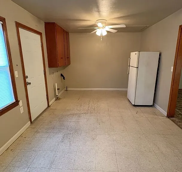 2801 E Maple Ave — Photo 6