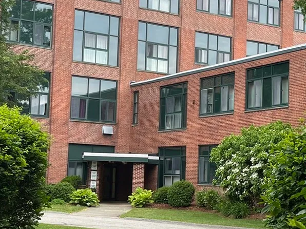 150 Rumford Ave APT 108, Mansfield, MA 02048