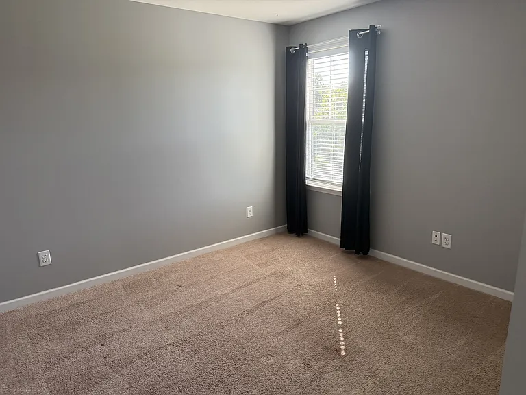 605 Foster Ln — Photo 16