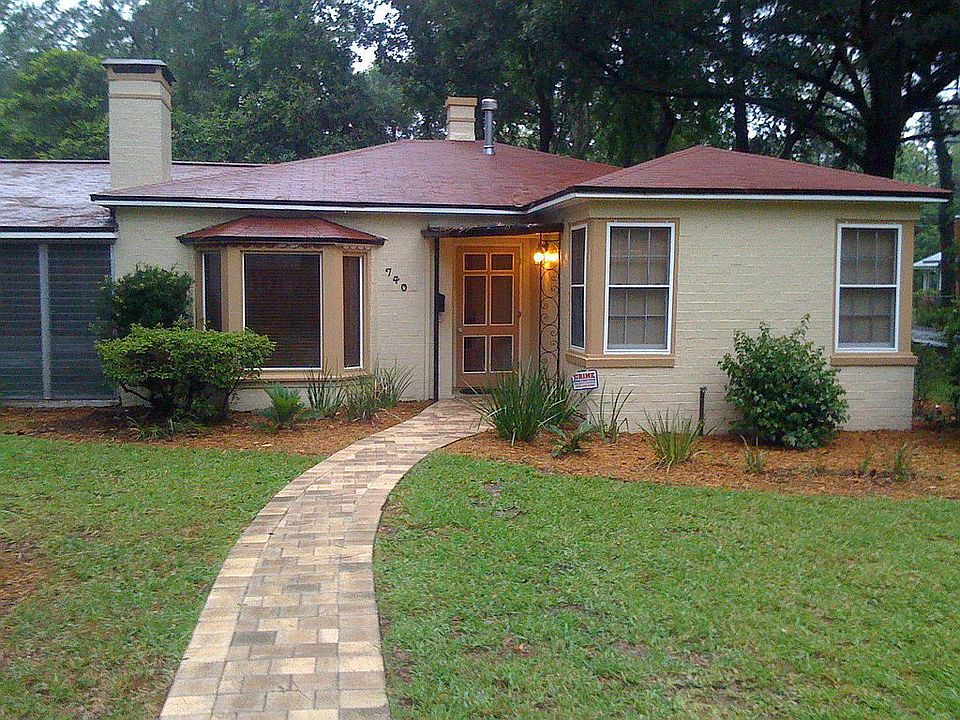 1st image of 740 NE 9th Ave