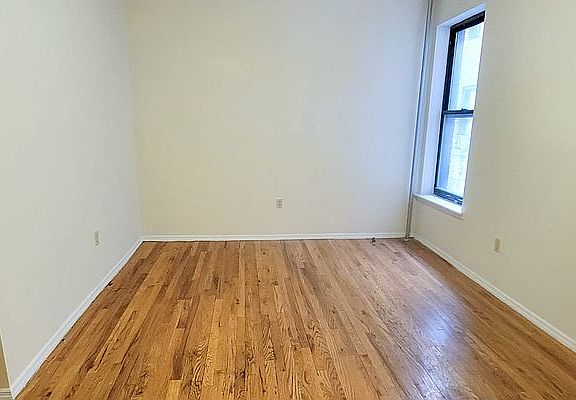 4th image of 517 W 212th St APT 2E