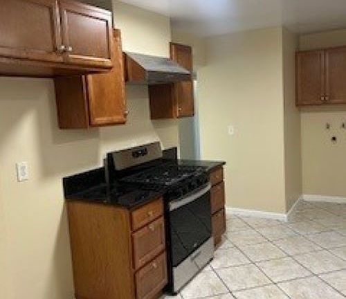 4th image of 1206 N Park Western Dr APT 1