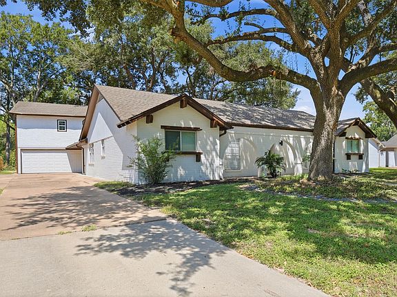 2nd image of 11507 Barwood Bend Dr
