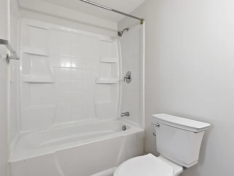 1345 Euclid St NW — Photo 5