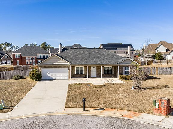 3rd image of 810 Reynolds Court