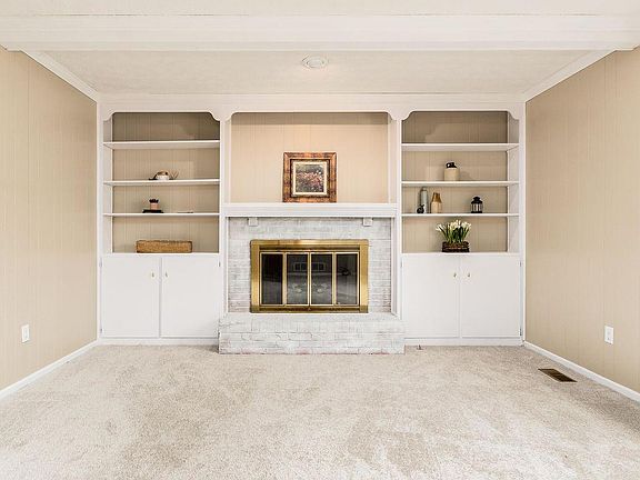 2nd image of 3304 Brendan Dr