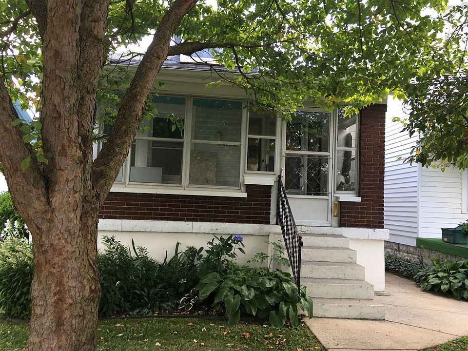 1st image of 1036 Samuel St