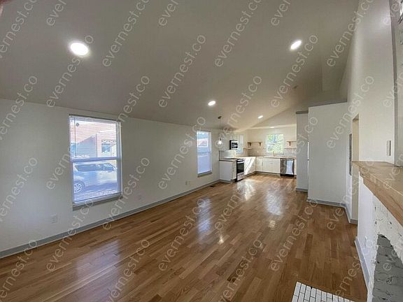 5th image of 1700 S Kelly St
