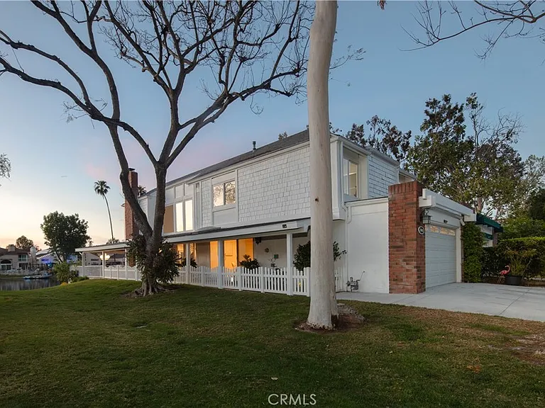 22645 Spring Lake Ln — Photo 40