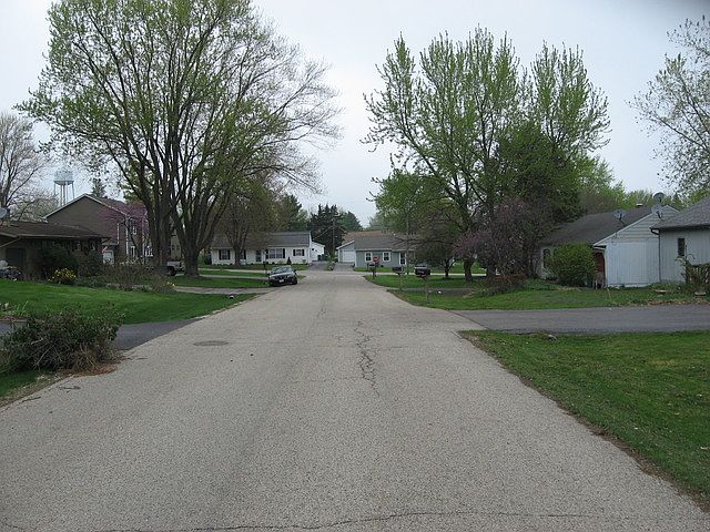 2nd image of 1206 S Bonnie Brae Dr