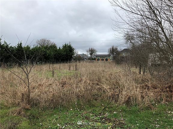 2nd image of 1513 4th Avenue NW