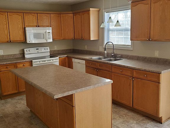 4th image of 1041 Chesire Way