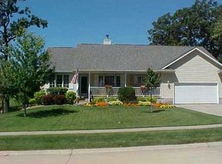 1045 Indian Creek Cir, Marion, IA 52302