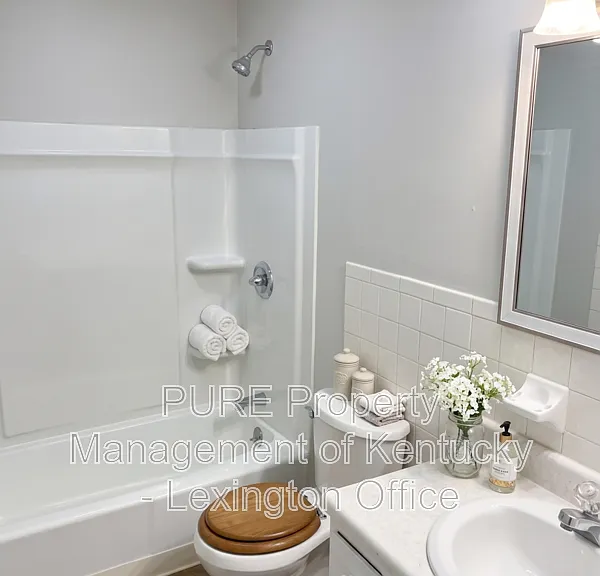 459 Sycamore Ct #24 — Photo 9