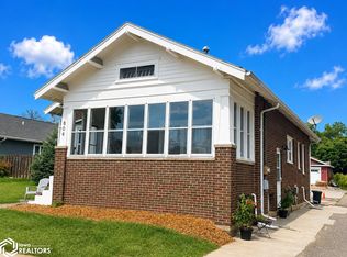 804 3rd Ave S, Clear Lake, IA 50428