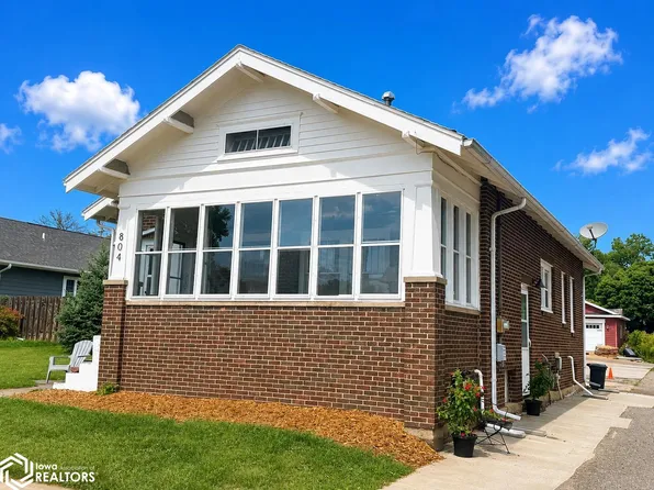804 3rd Ave S, Clear Lake, IA 50428