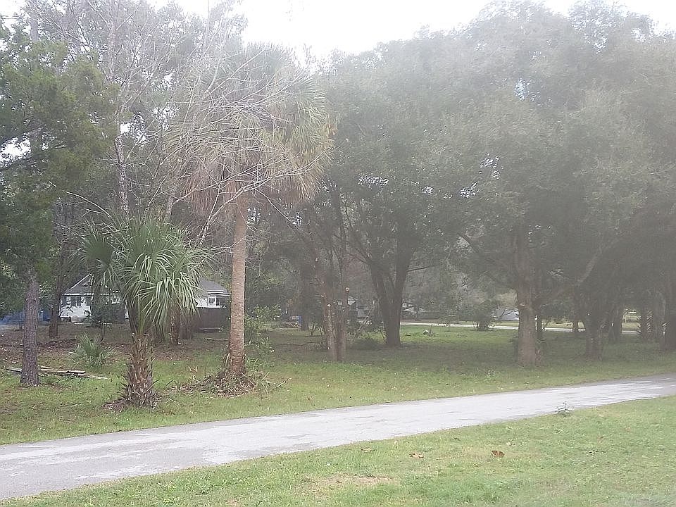 2nd image of Thompson Ave