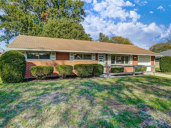 3rd image of 2181 Mattis Dr