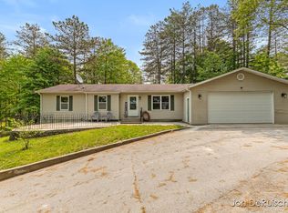 5935 Nash Rd, Saranac, MI 48881