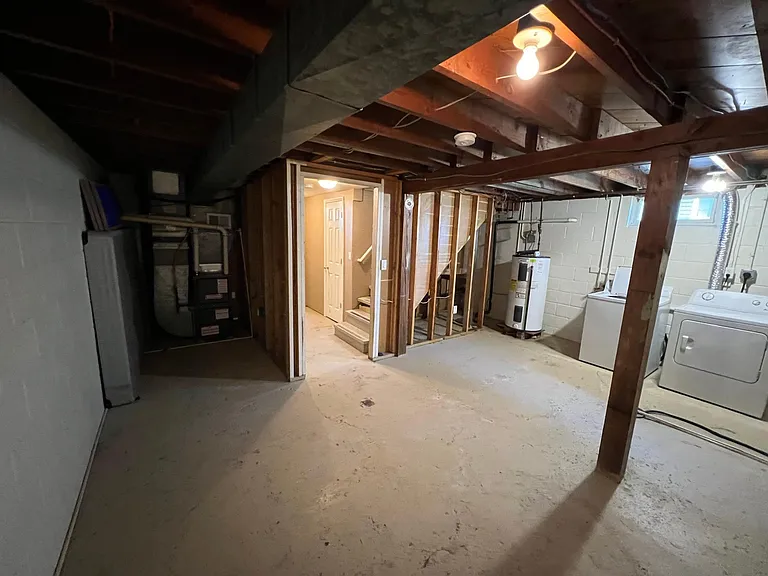 816 S 10th St — Photo 18