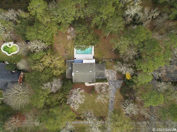 3rd image of 1137 NW 107th Ter