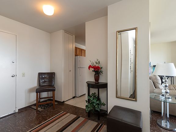 2nd image of 4800 S Lake Park Ave APT 1810