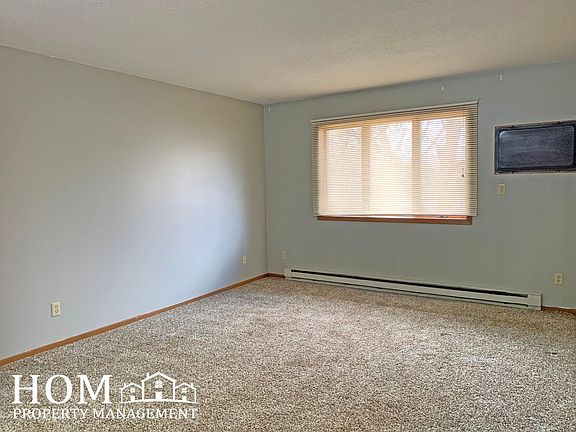 2nd image of 202 W Humphrey St #10