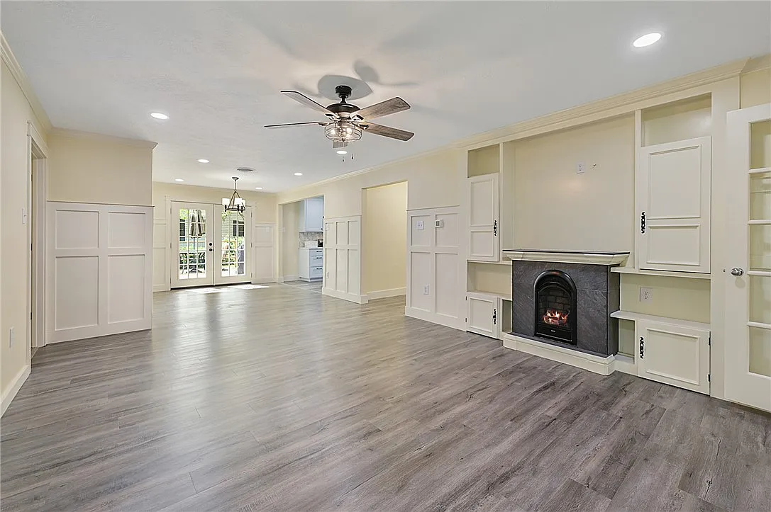 4 bed, 1913 sqft, $2,600 — Photo 4