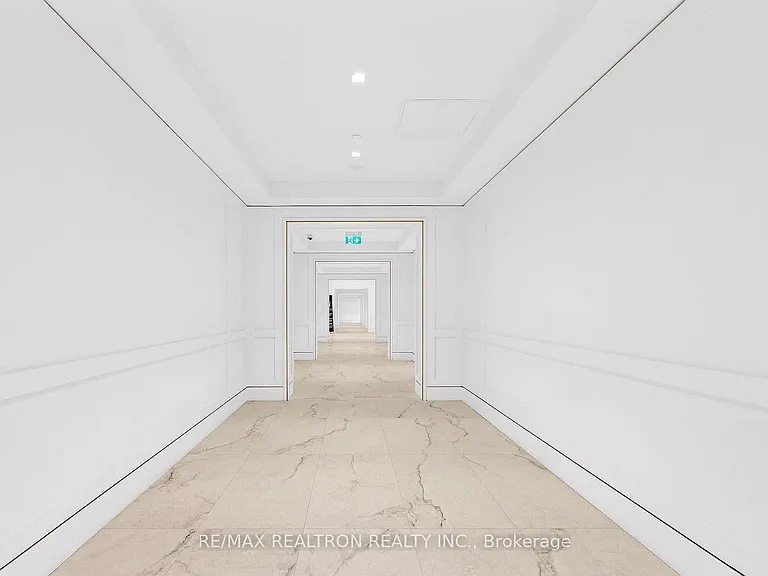 4010 Eglinton Ave W #1305 — Photo 32