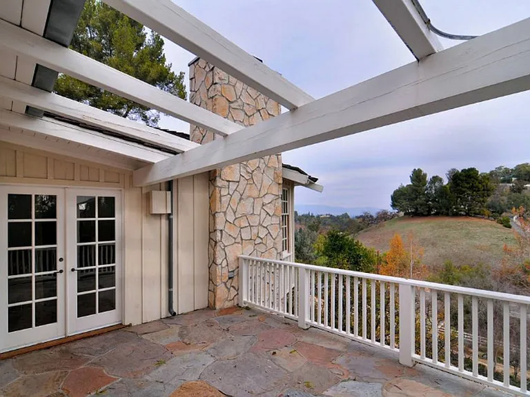 5537 Round Meadow Rd — Photo 14