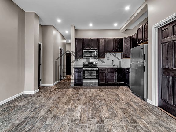 2nd image of 13 Eley Pl #1