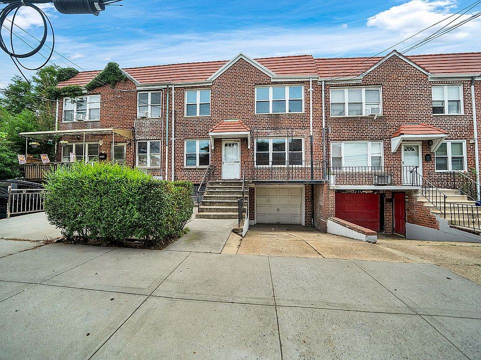 1st image of 6208 102nd St
