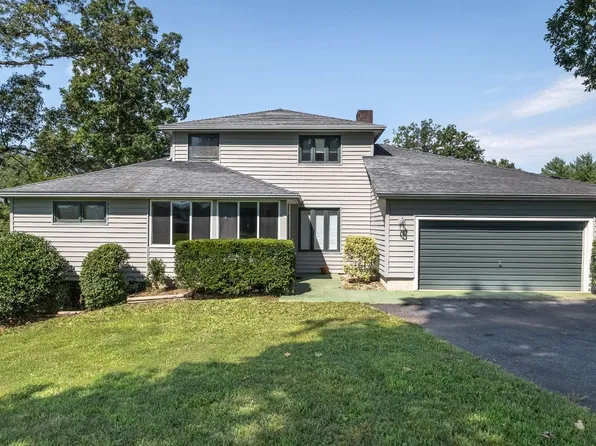 425 Peachtree Hills Rd, Murphy, NC 28906